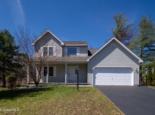2394 Parkville Pl, Niskayuna, NY 12309
