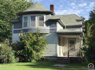 314 E 5th Ave, Emporia, KS 66801