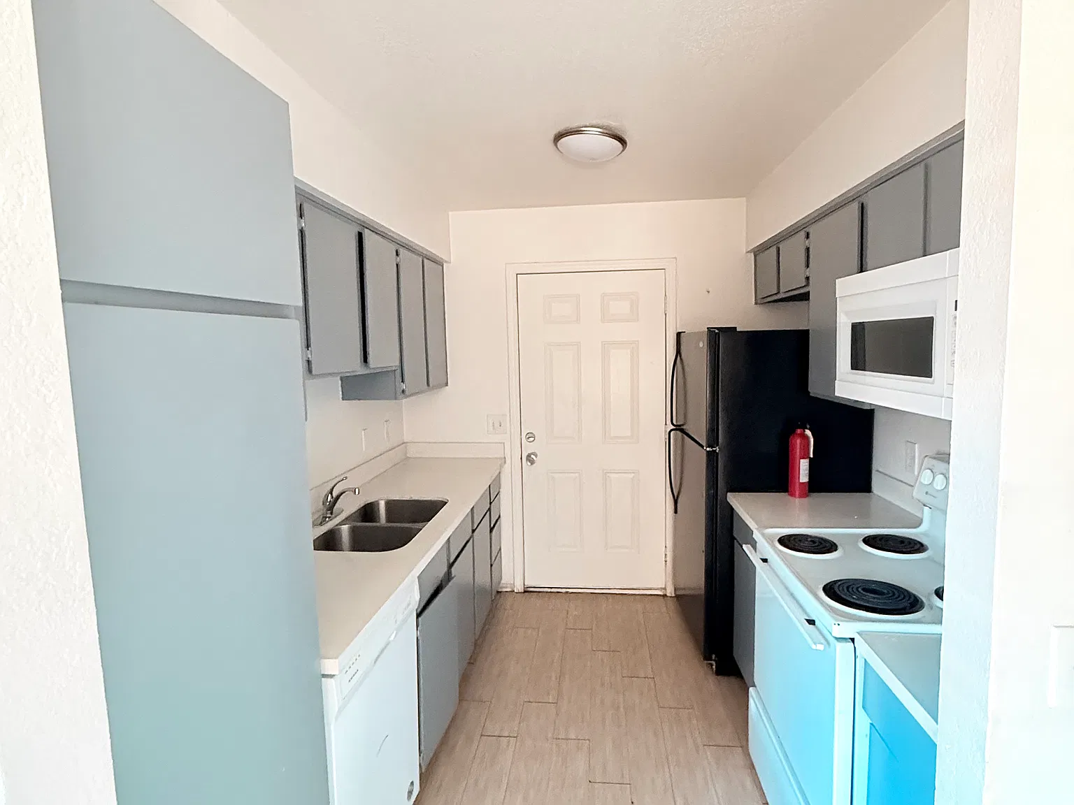 2 bed, 800 sqft, $1,100 — Photo 4