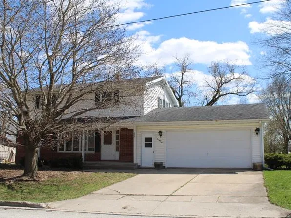 255 Dworak Ave, Denmark, WI 54208