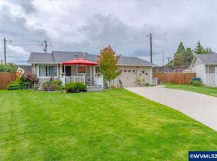 1488 Rainier Rd, Woodburn, OR 97071