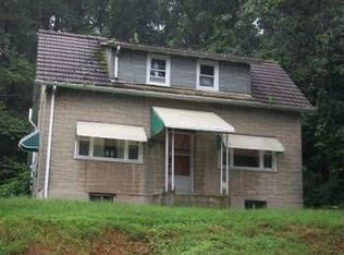 130 Heckman Rd, Temple, PA 19560