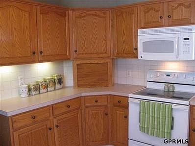 3rd image of 1216 Beaver Lake Blvd