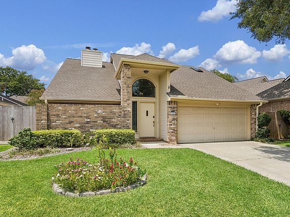 2nd image of 3806 Crystal Falls Dr