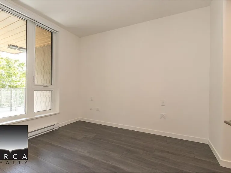 1500 Scott Cres #406 — Photo 11