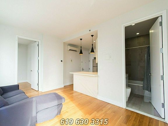 3rd image of 1433 De Kalb Ave #4I