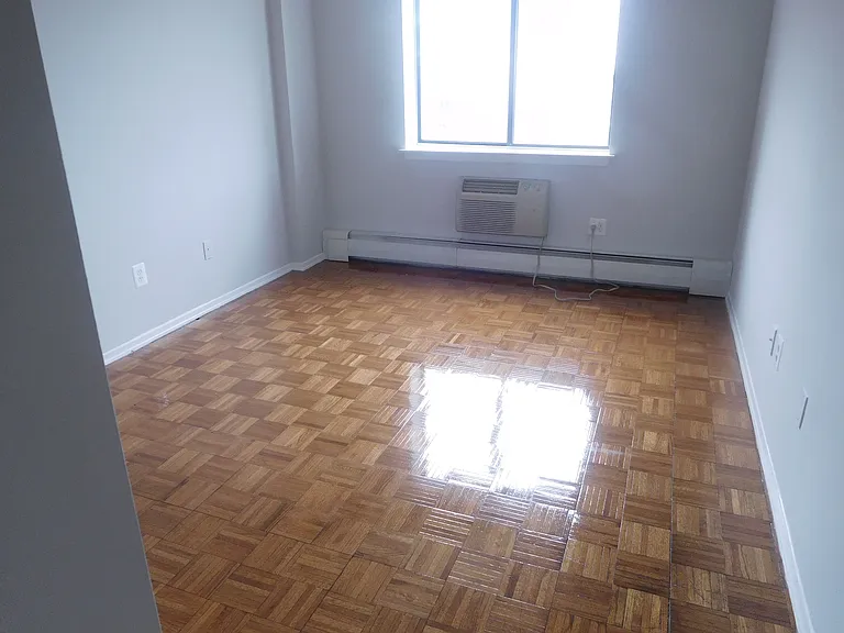 13702 Northern Blvd #2F — Photo 8