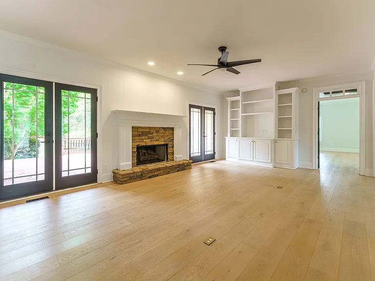 214 Chandler Walk — Photo 12