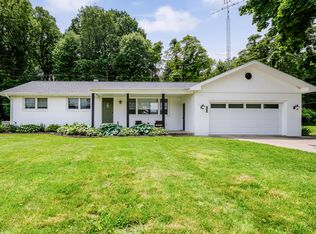 1598 Trebor Rd, Saint Joseph, MI 49085