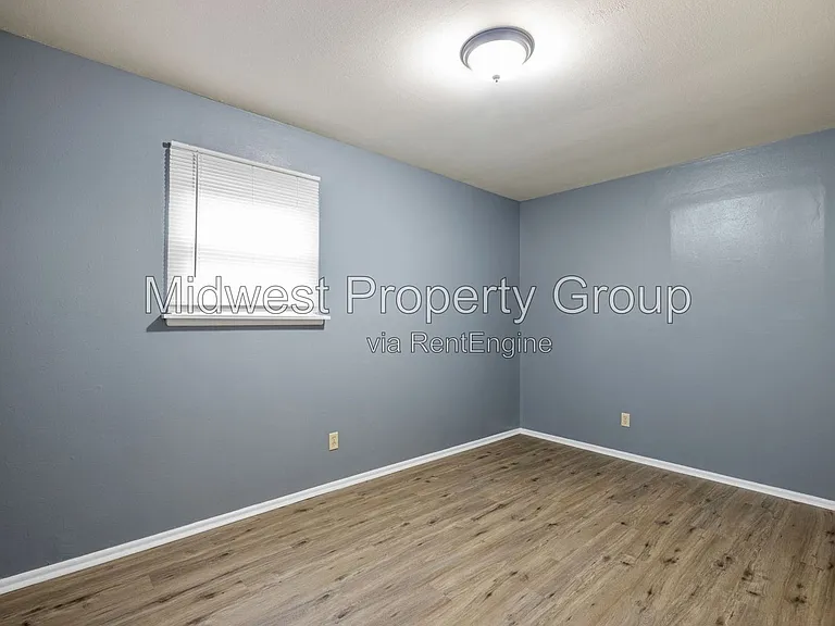 1432 E Pitman Ave — Photo 17