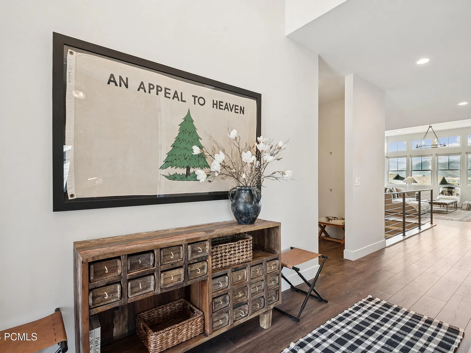 4 bed, 4.5 bath, 3453 sqft, $7,000 — Photo 3