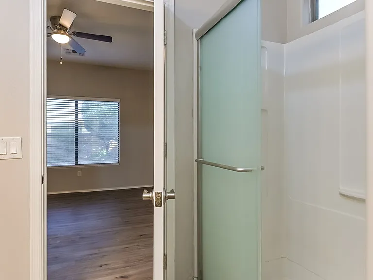 405 E Placita Nodo — Photo 14