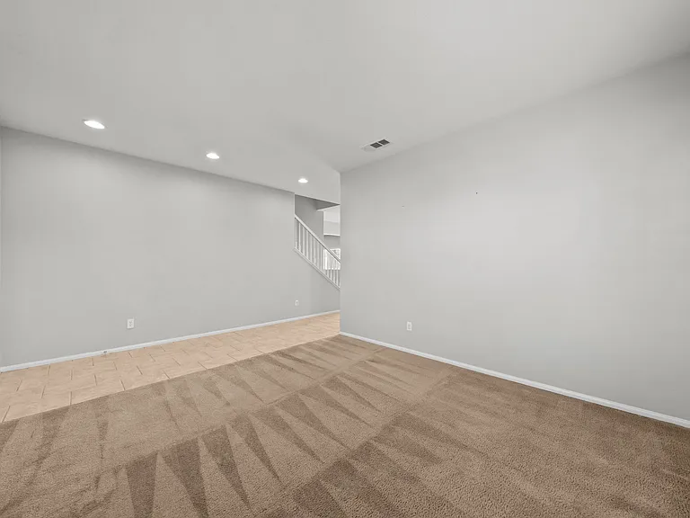 34081 Clovis Way — Photo 5