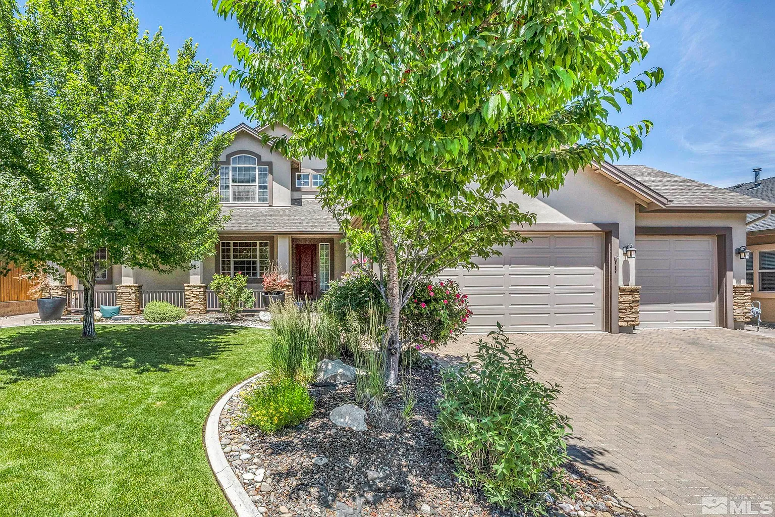 1580 Robb Dr photo 1