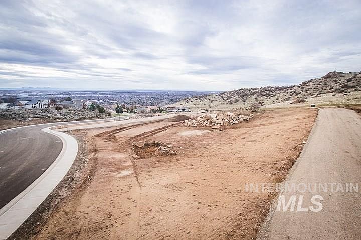 1st image of 9 El Paseo Sur