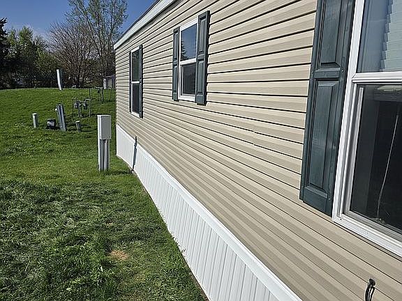 2nd image of 4225 Swan Dr