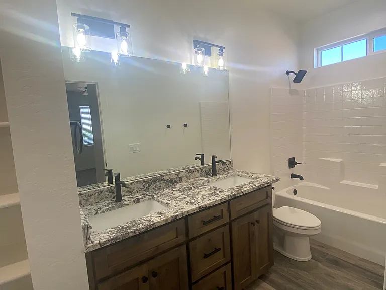 2094 W Sand Trap Ln #2 — Photo 10