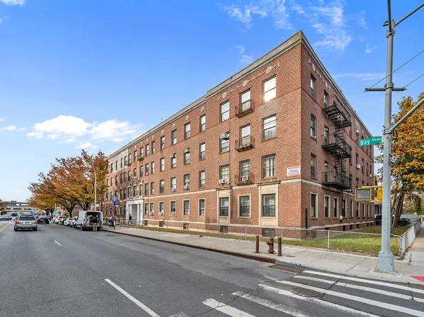 8320 Bay Parkway image 3 of 20