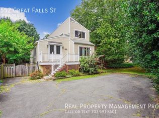 1552 Great Falls St, Mc Lean, VA 22101