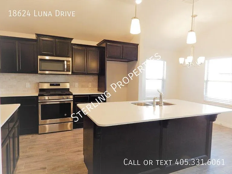 18624 Luna Dr — Photo 9