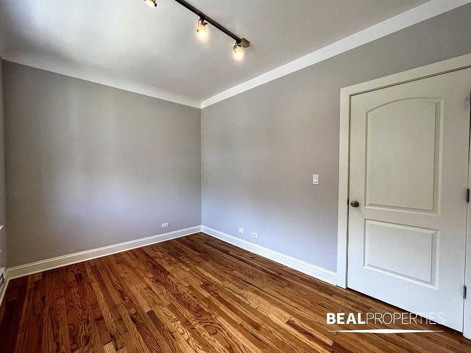 1st image of 2321 N Rockwell St #C2