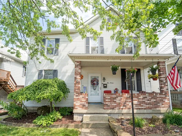 212 N 5th St, Youngwood, PA 15697