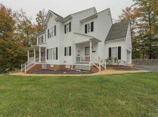 8224 Hillcreek Dr, Midlothian, VA 23112