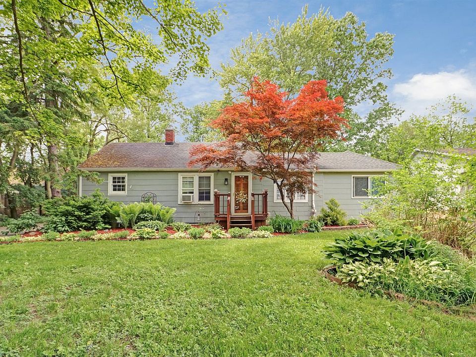 1st image of 743 Kuehnle Ave