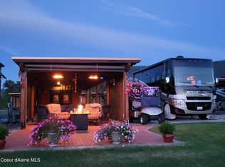 48 Sand Trap Ln, Blanchard, ID 83804