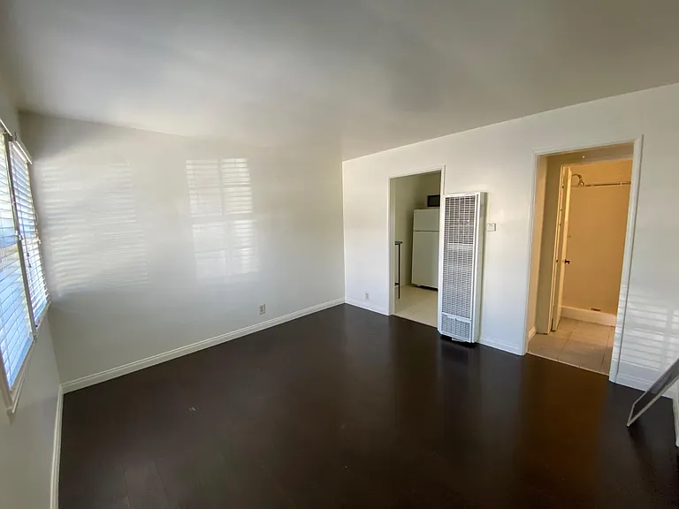 548 W Imperial Ave #2 — Photo 8