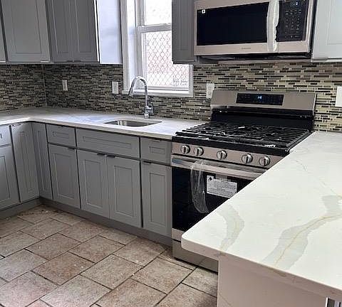 2nd image of 504 Bergen Ave APT 2