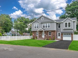 8 Oraton Dr, Cranford, NJ 07016