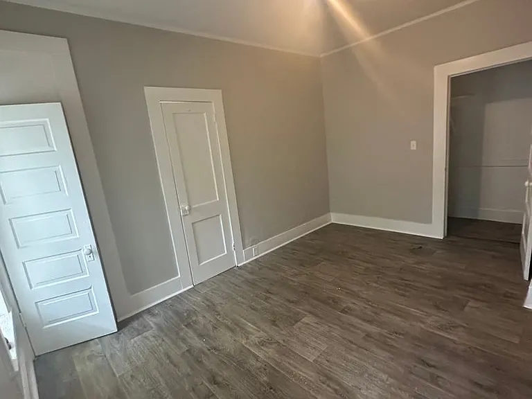 216 W Magnolia St — Photo 7