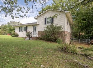 652 Old Florence Pulaski Rd, Leoma, TN 38468