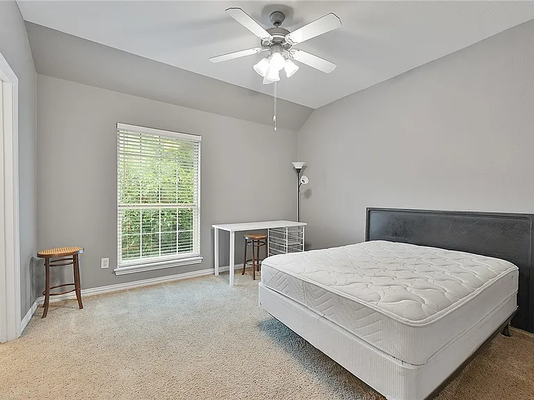 1001 Krenek Tap Rd #2102 — Photo 13