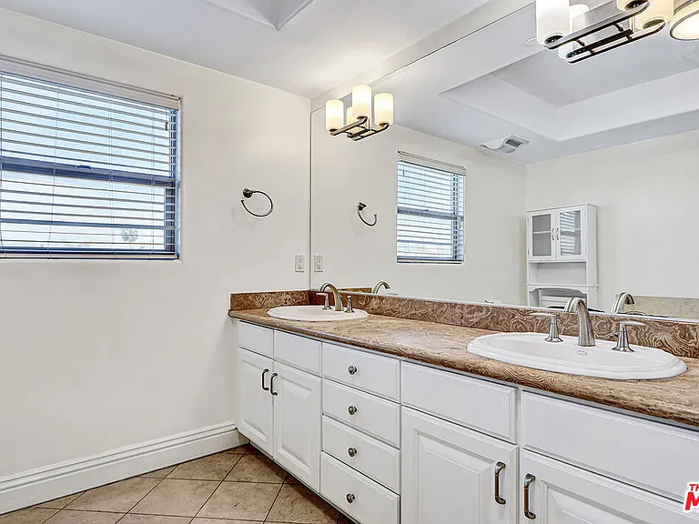 1520 S Shenandoah St #304 — Photo 31