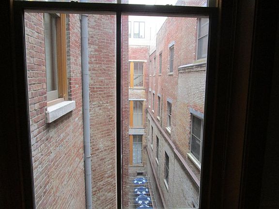 5th image of 140 W Washington St APT 406