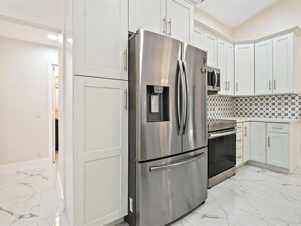 1st image of 4498 Dogwood Cir #4498