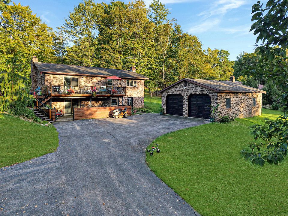 1st image of 467 Buskirk Rd