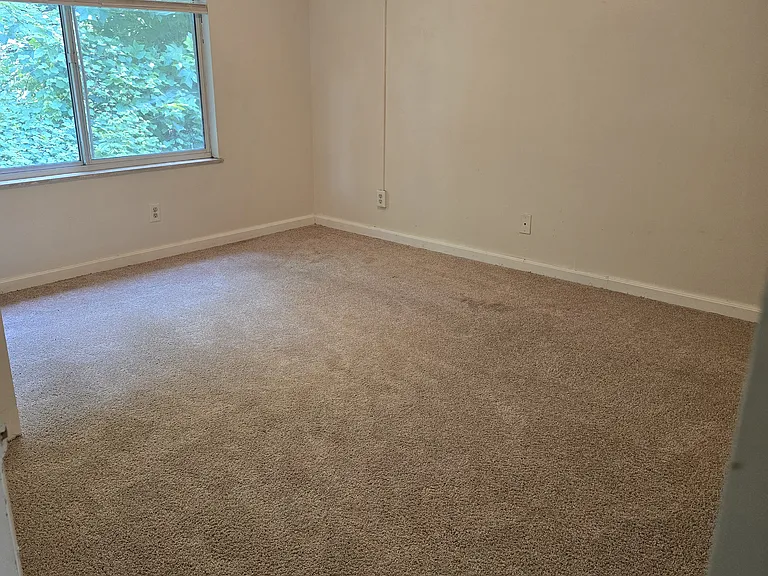 2 Lawnview Rd #3 — Photo 16