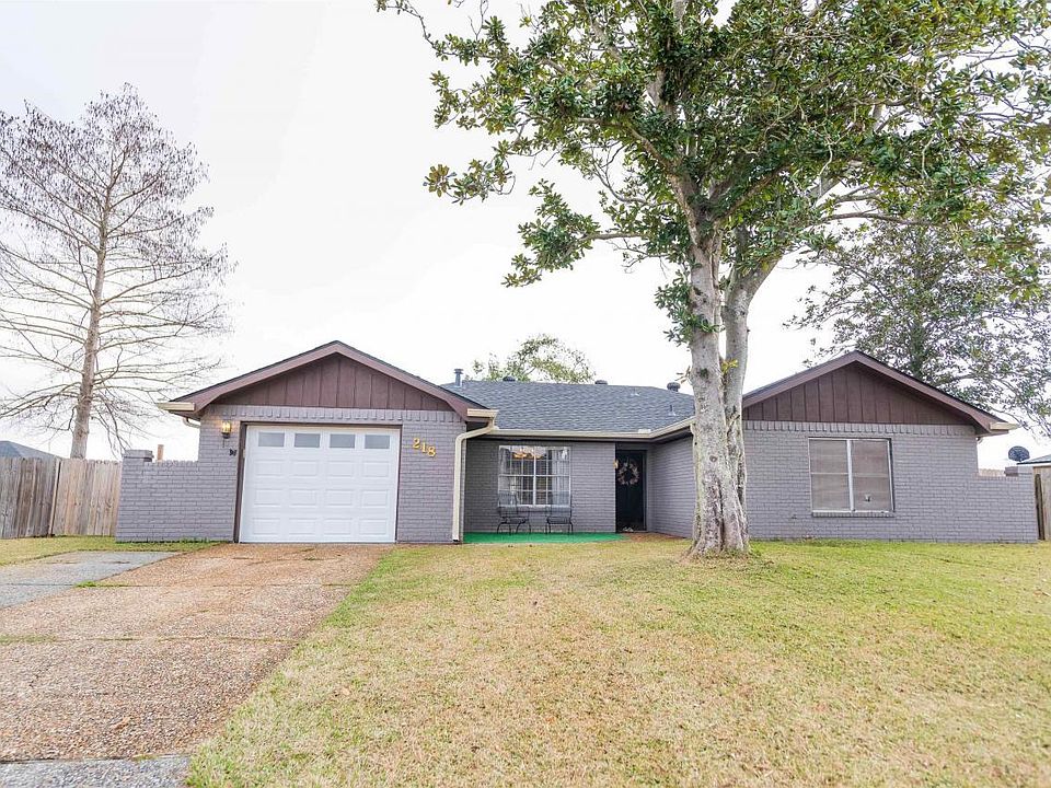 1st image of 218 Hanson Dr