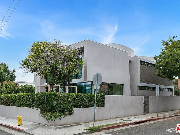 3104 7th St — Photo 1