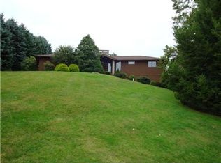 105 Larchwood Dr, Butler, PA 16002