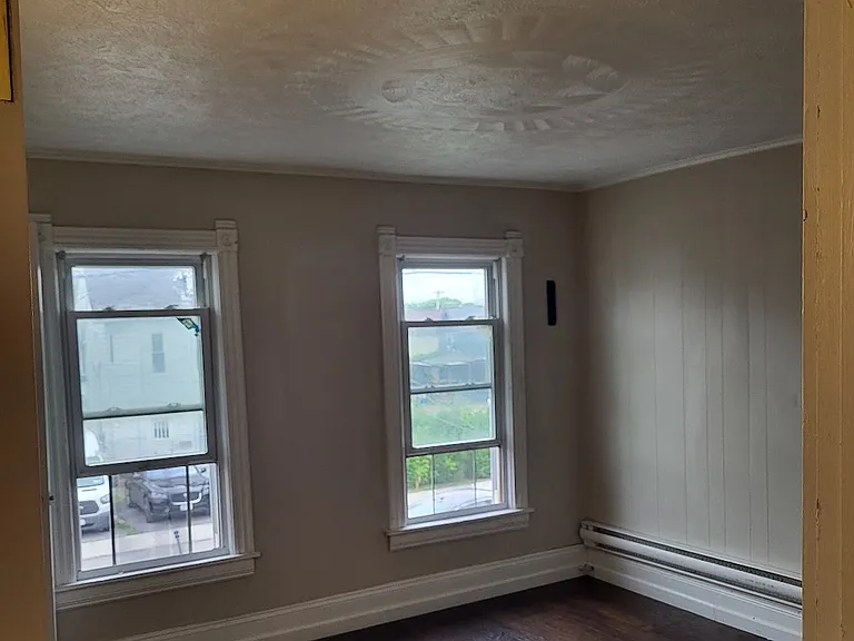 138 Caroline Ave — Photo 5