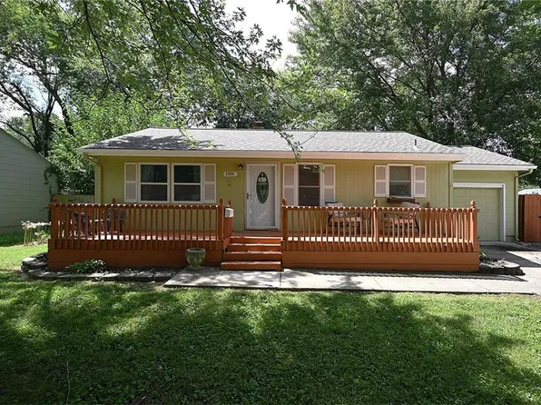 2900 S Hedges Ave, Independence, MO 64052