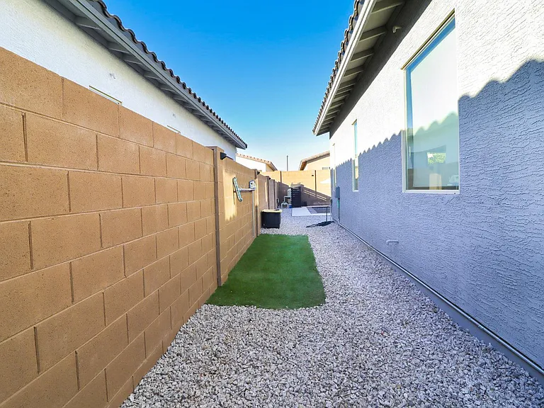 14144 W Smoketree Dr — Photo 18