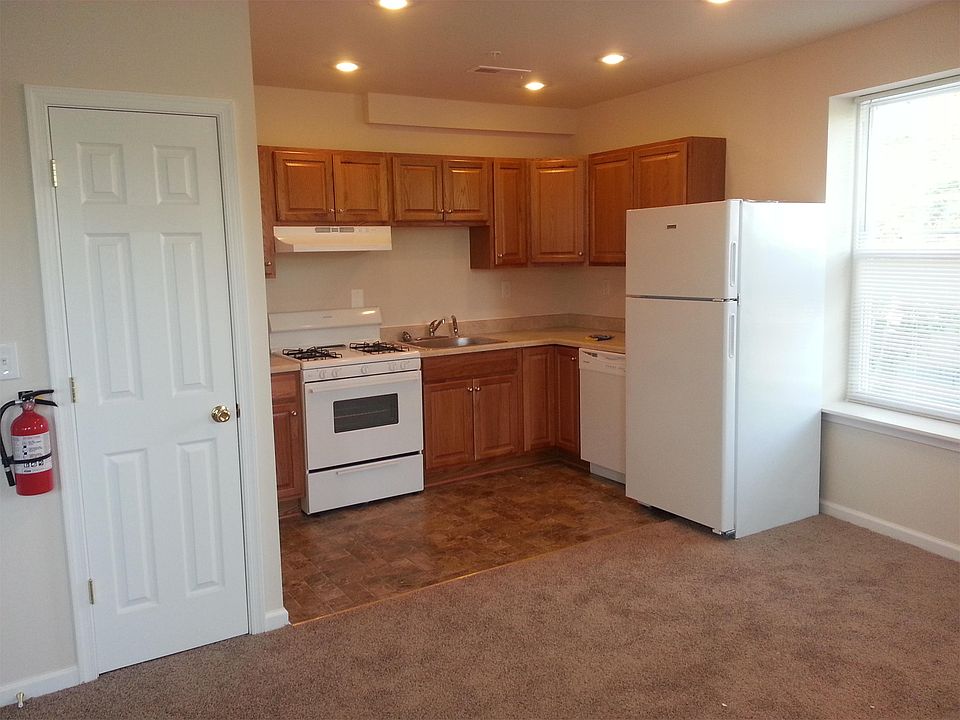 1st image of 1580 Hornberger Ave APT 2