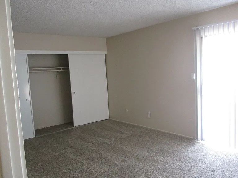 Regency West Apartments — Photo 26