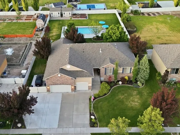 1549 S Equestrian Pkwy E, Kaysville, UT 84037