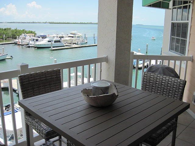 2nd image of 5603 College Rd #Penthouse 303